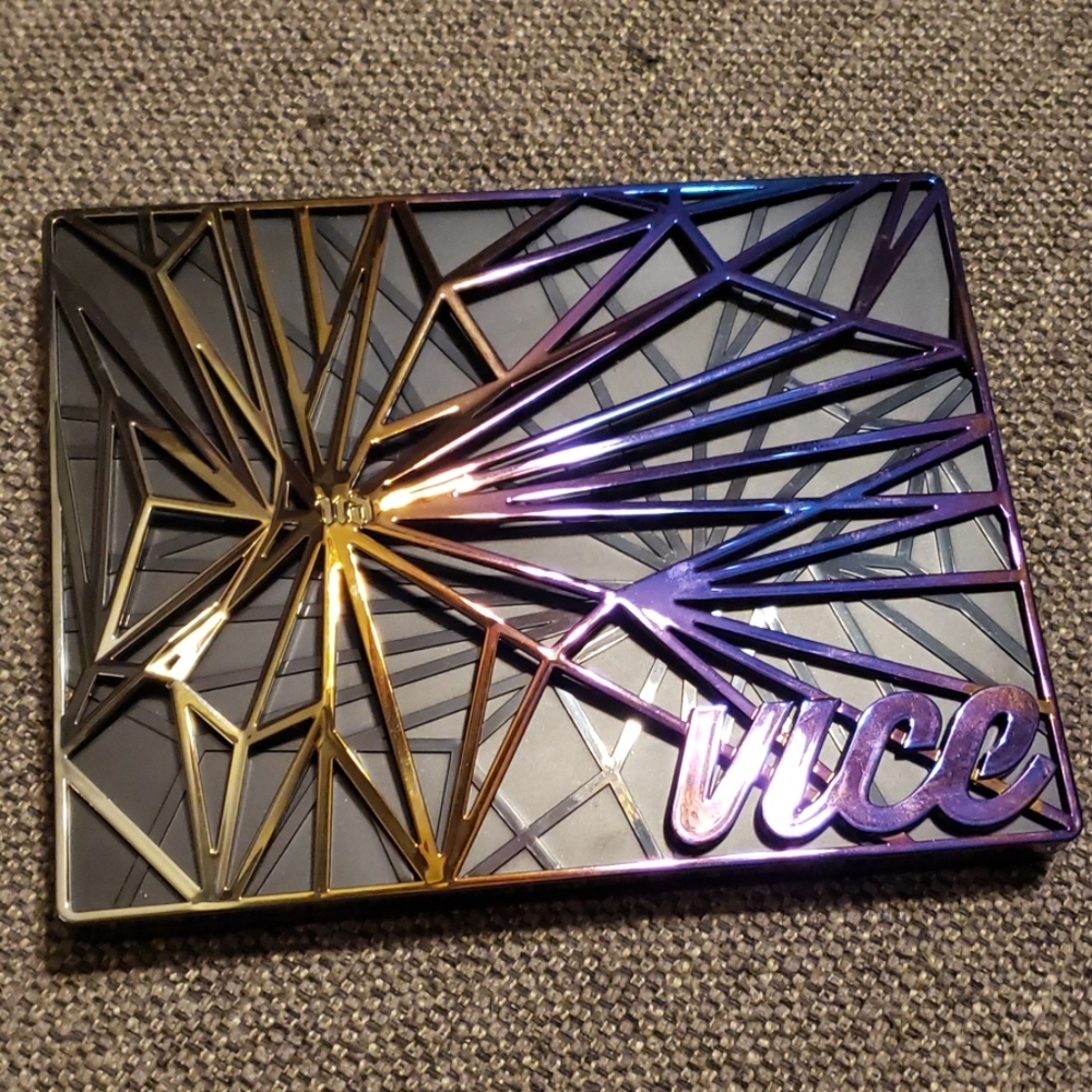 Urban decay vice eyeshadow palette